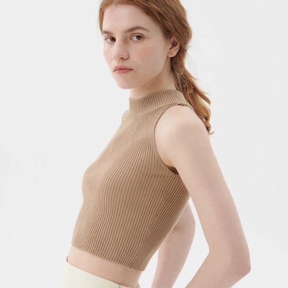 Storets Finley Knitted High Neck Halter Ribbed Crop Top in Taupe- NWT - Picture 2 of 5